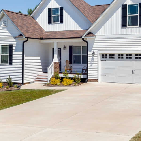 Driveway and Sidewalk Cleaning
